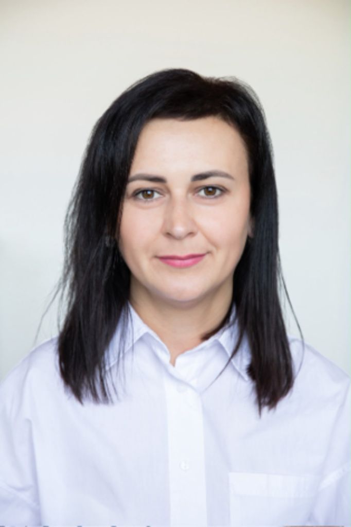 Oksana t